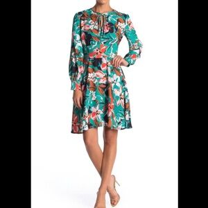 Alexia Admor Size 2 Floral Print Long Sleeve Neck Tie Dress